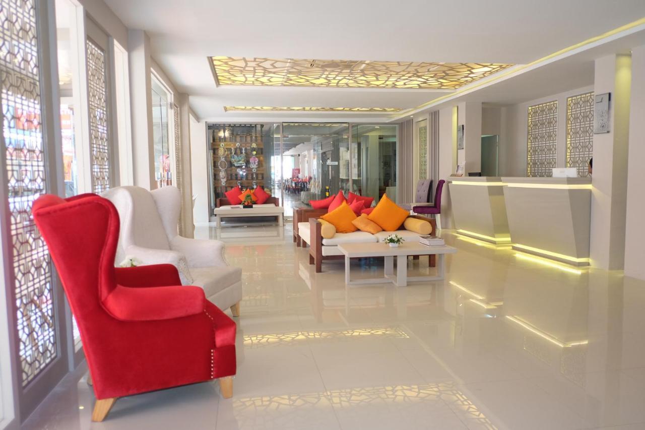 The Royal Palm Beach Front Patong Zewnętrze zdjęcie